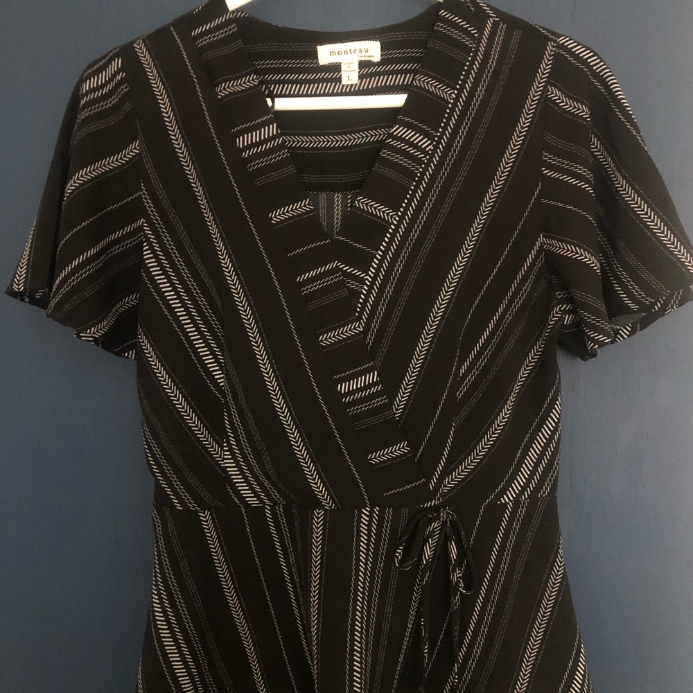 Monteau Black Blouse
